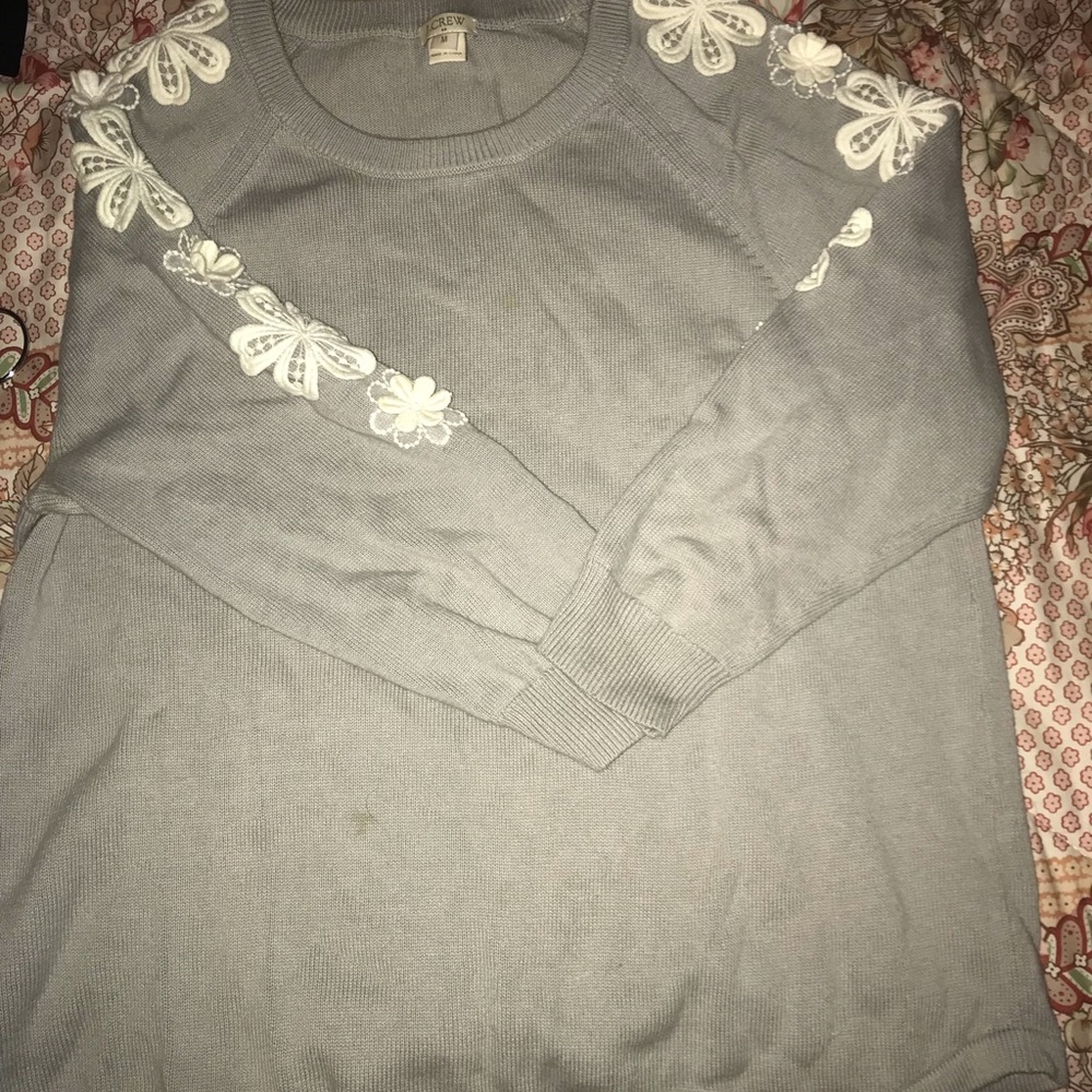 Flower sleeved sweatshirt